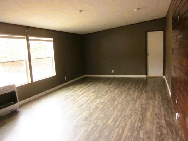 428 AGNES LN - Photo 6