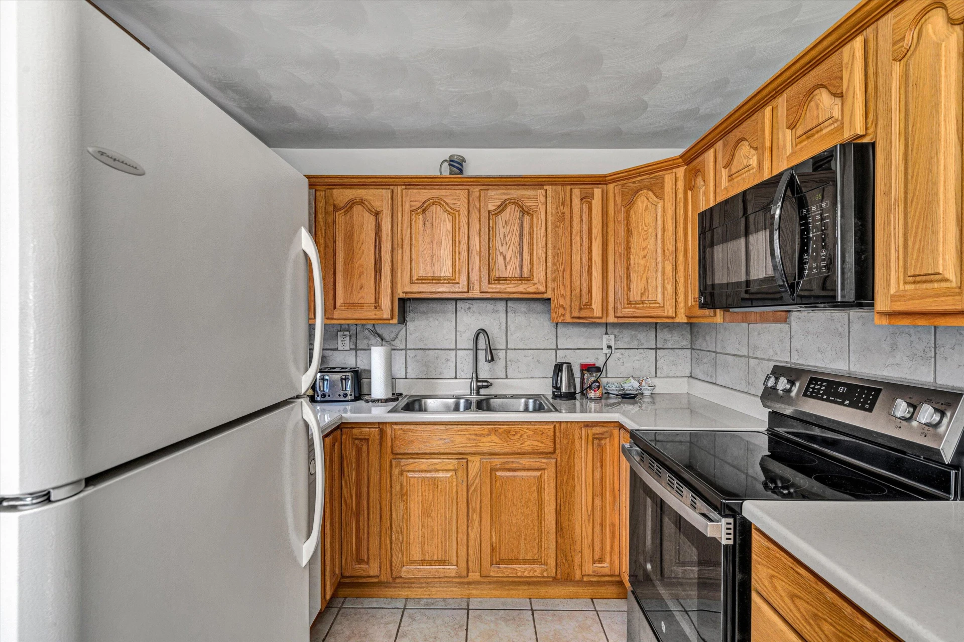 2011 Mountain AVE - Photo 5