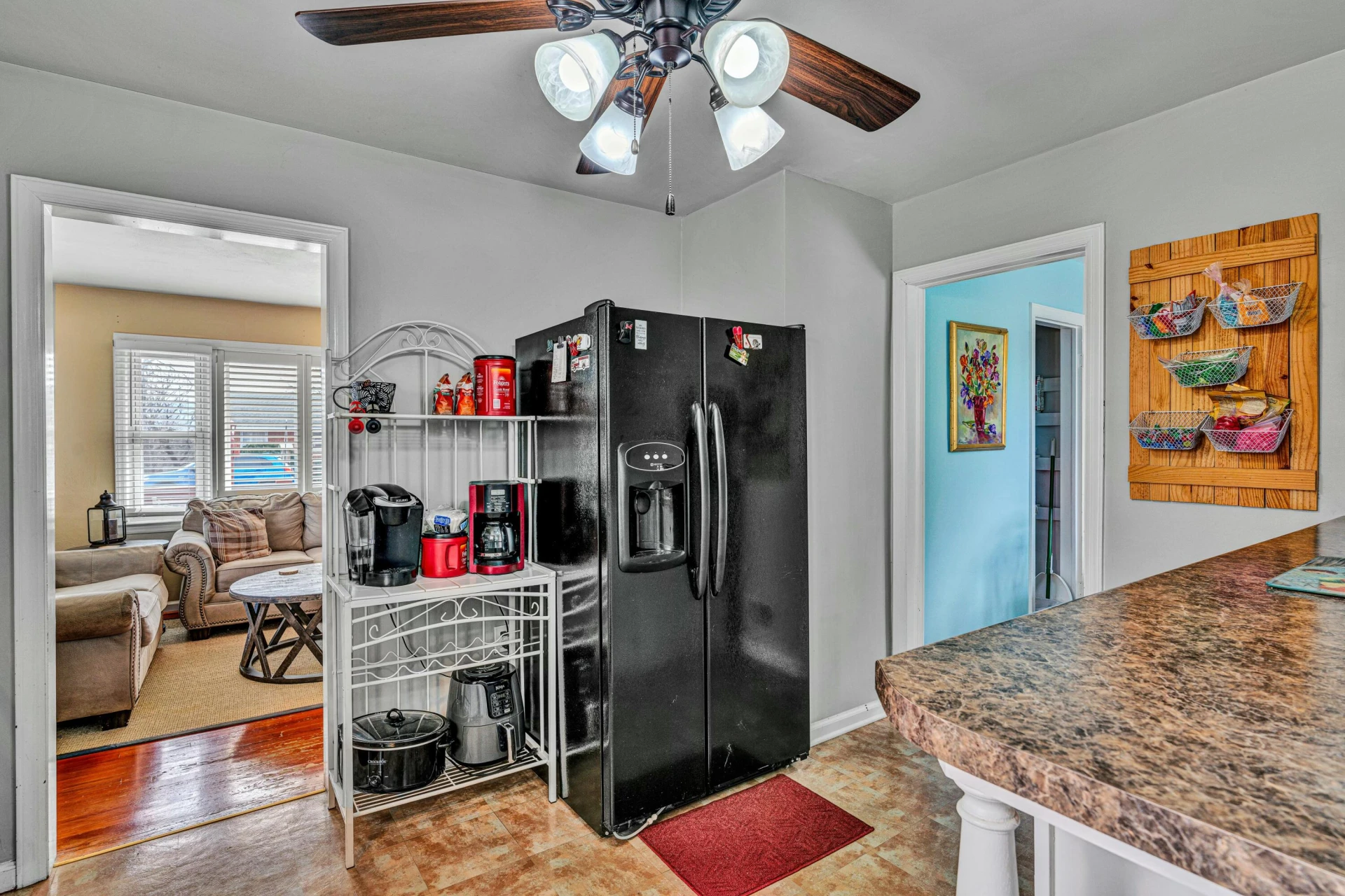 1723 Victoria ST - Photo 15