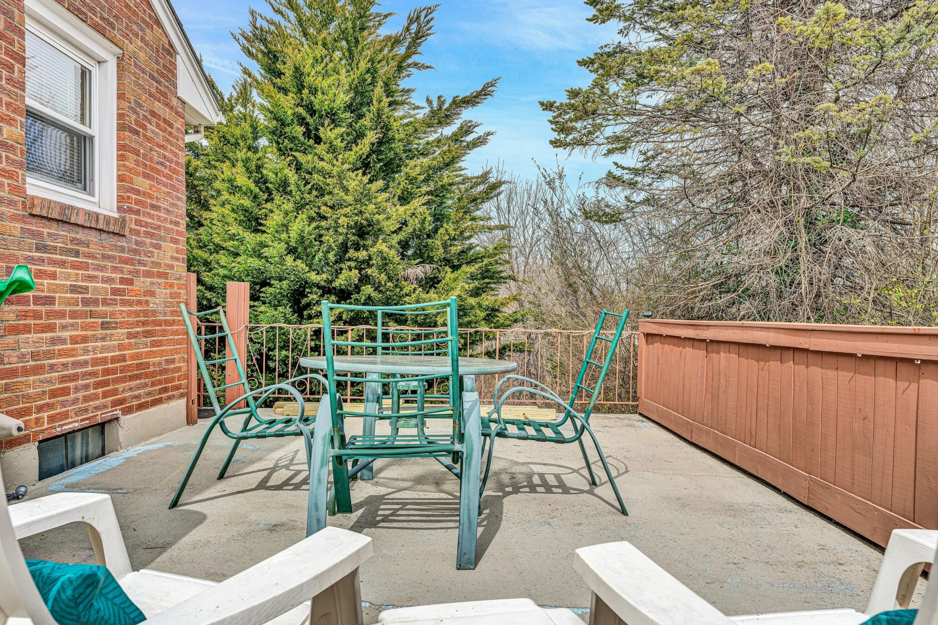 1723 Victoria ST - Photo 24