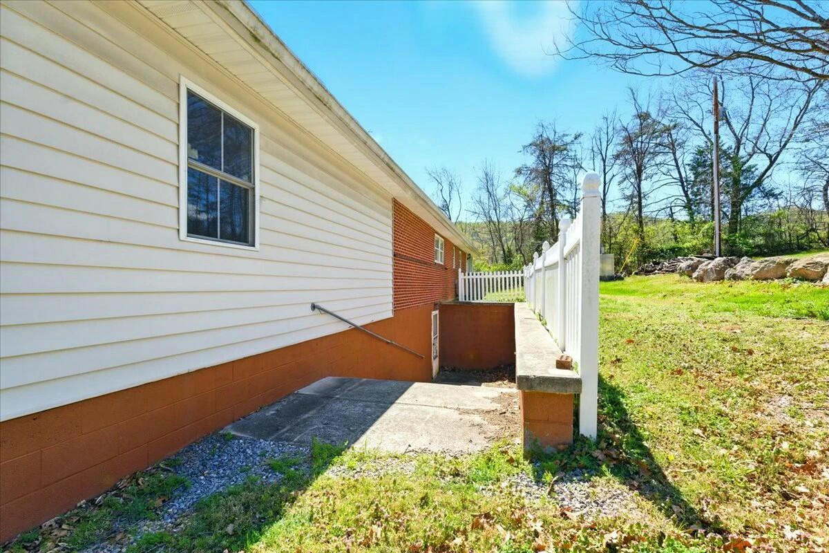 2351 Reese Mountain RD - Photo 35