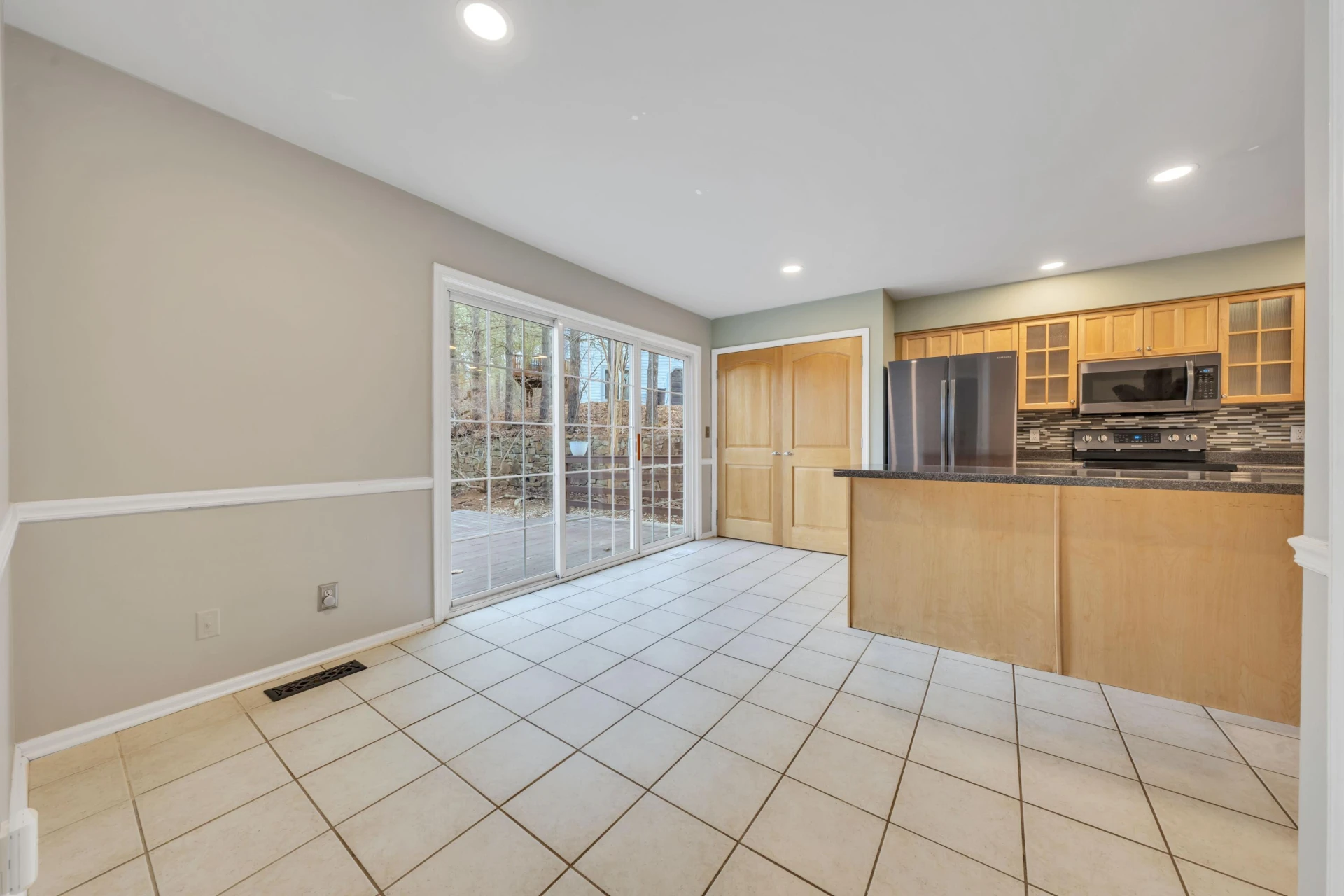 4736 Whipplewood DR - Photo 13