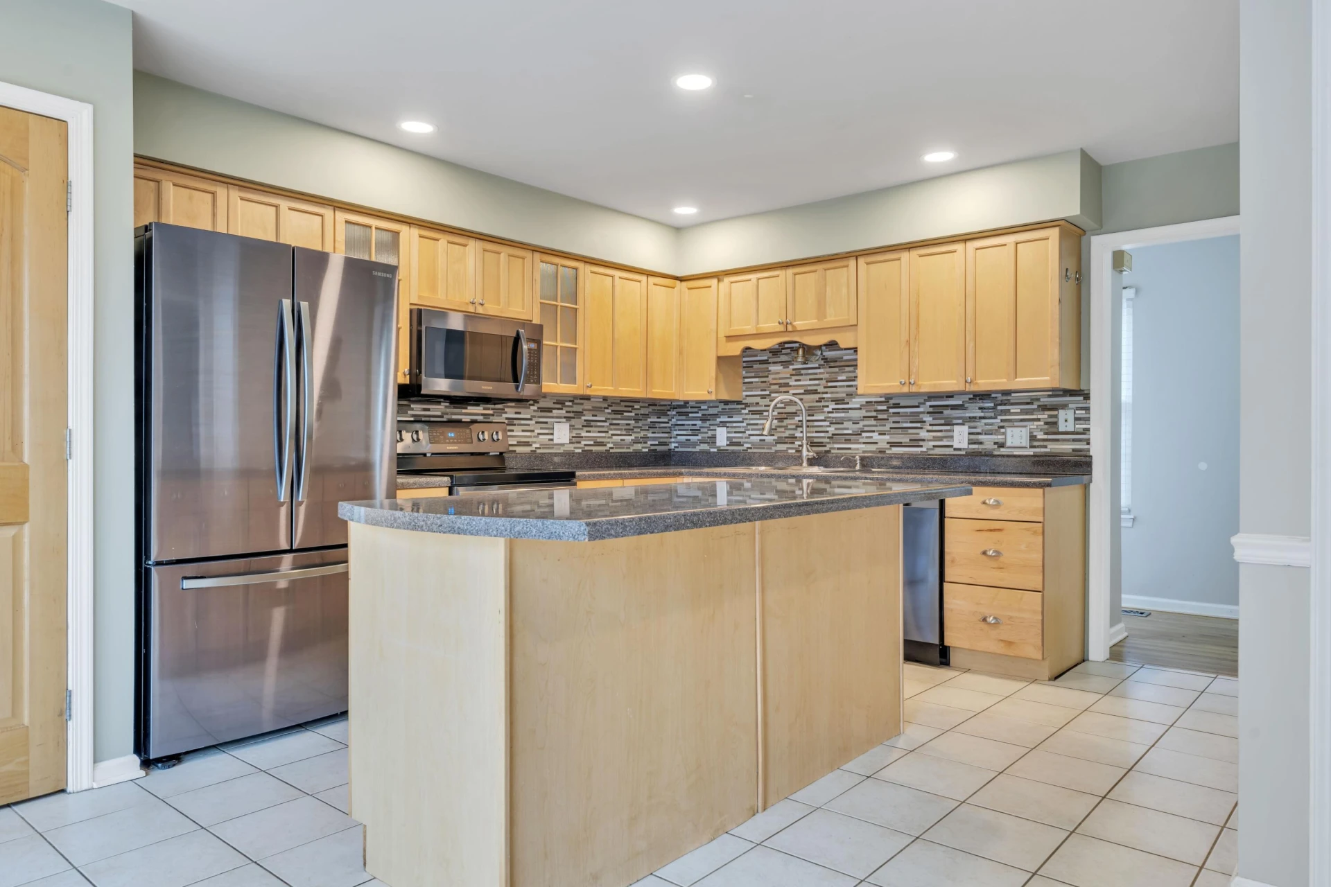 4736 Whipplewood DR - Photo 16