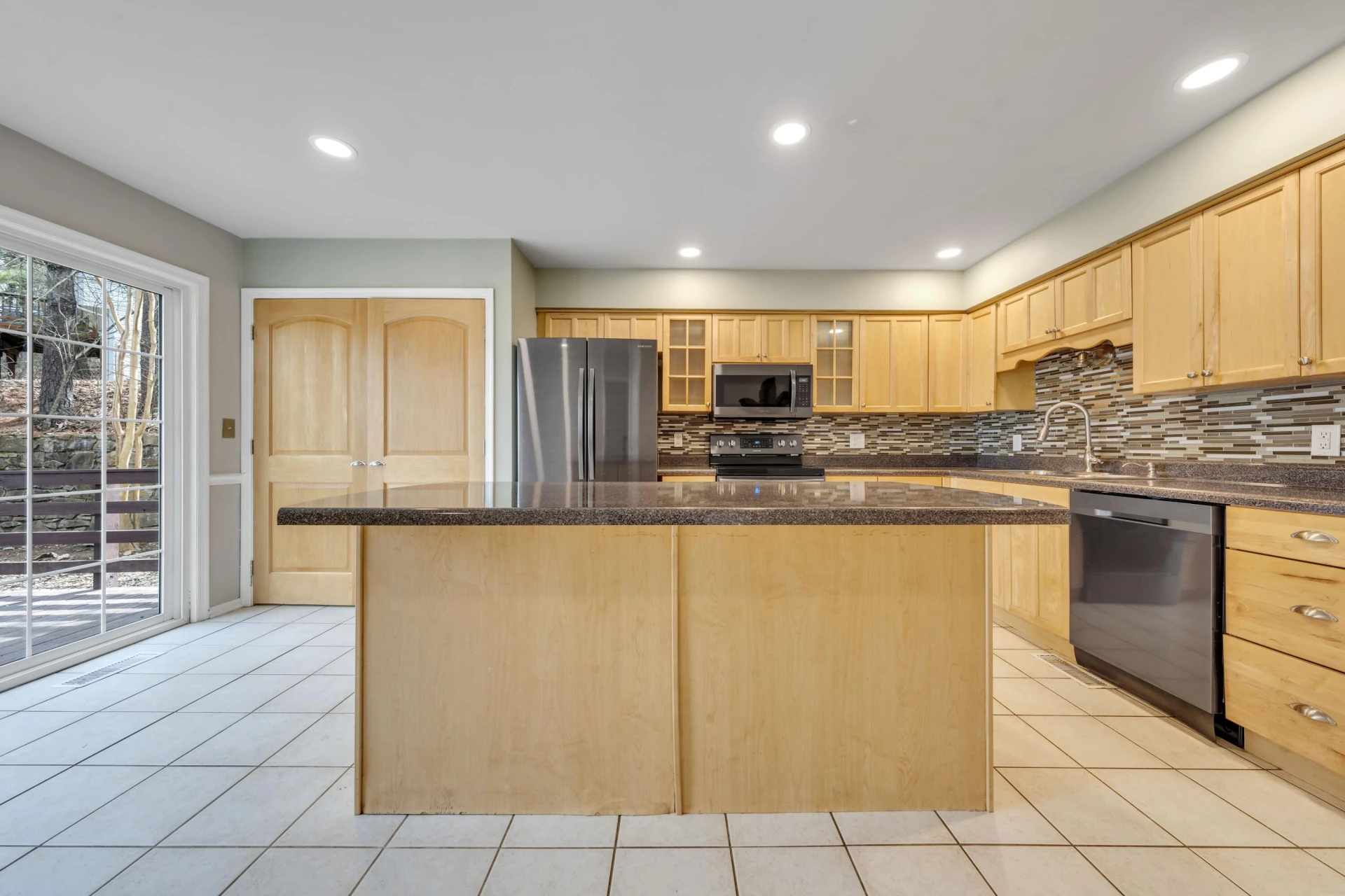 4736 Whipplewood DR - Photo 18