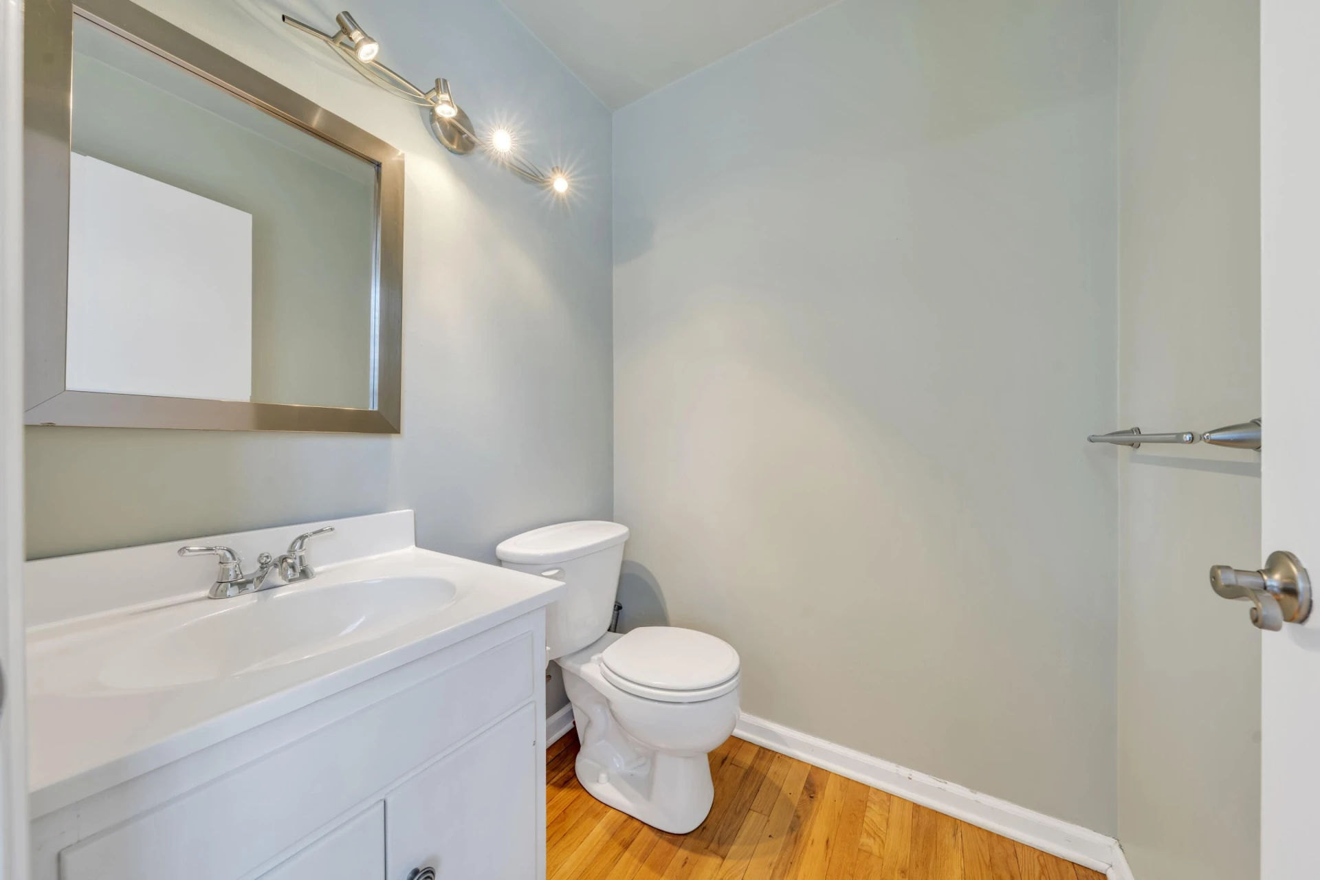 4736 Whipplewood DR - Photo 5