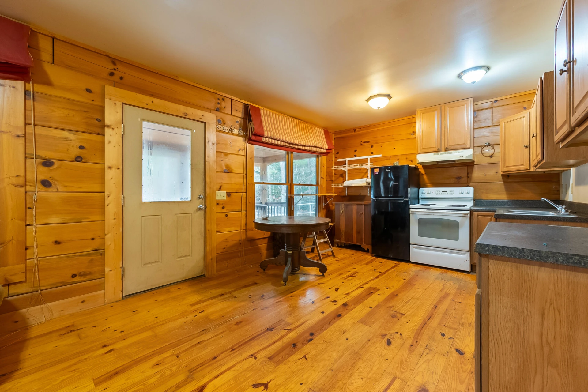 391 Airport RD - Photo 19