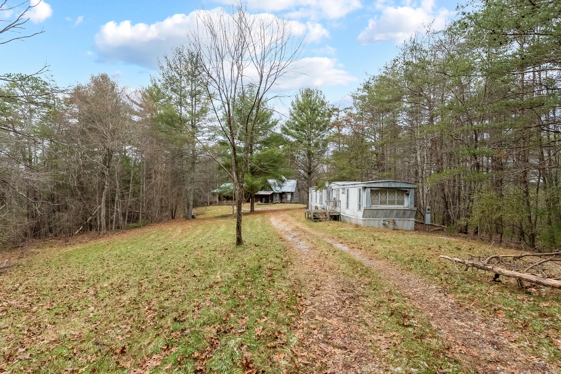 391 Airport RD - Photo 2