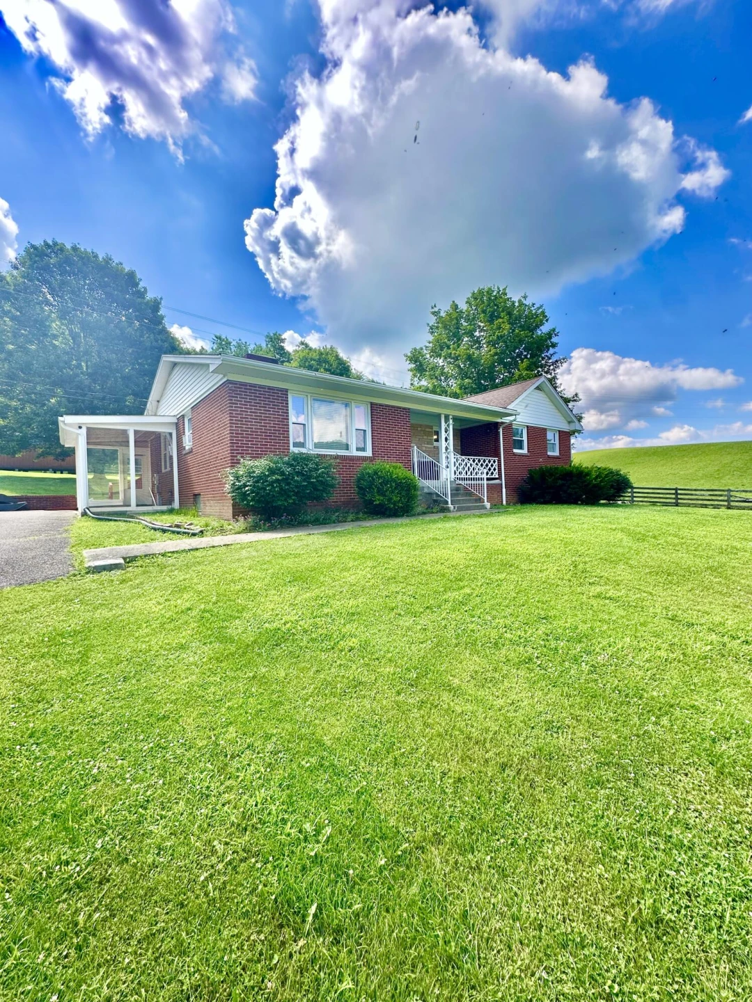 950 Sam Snead Hwy - Photo 4