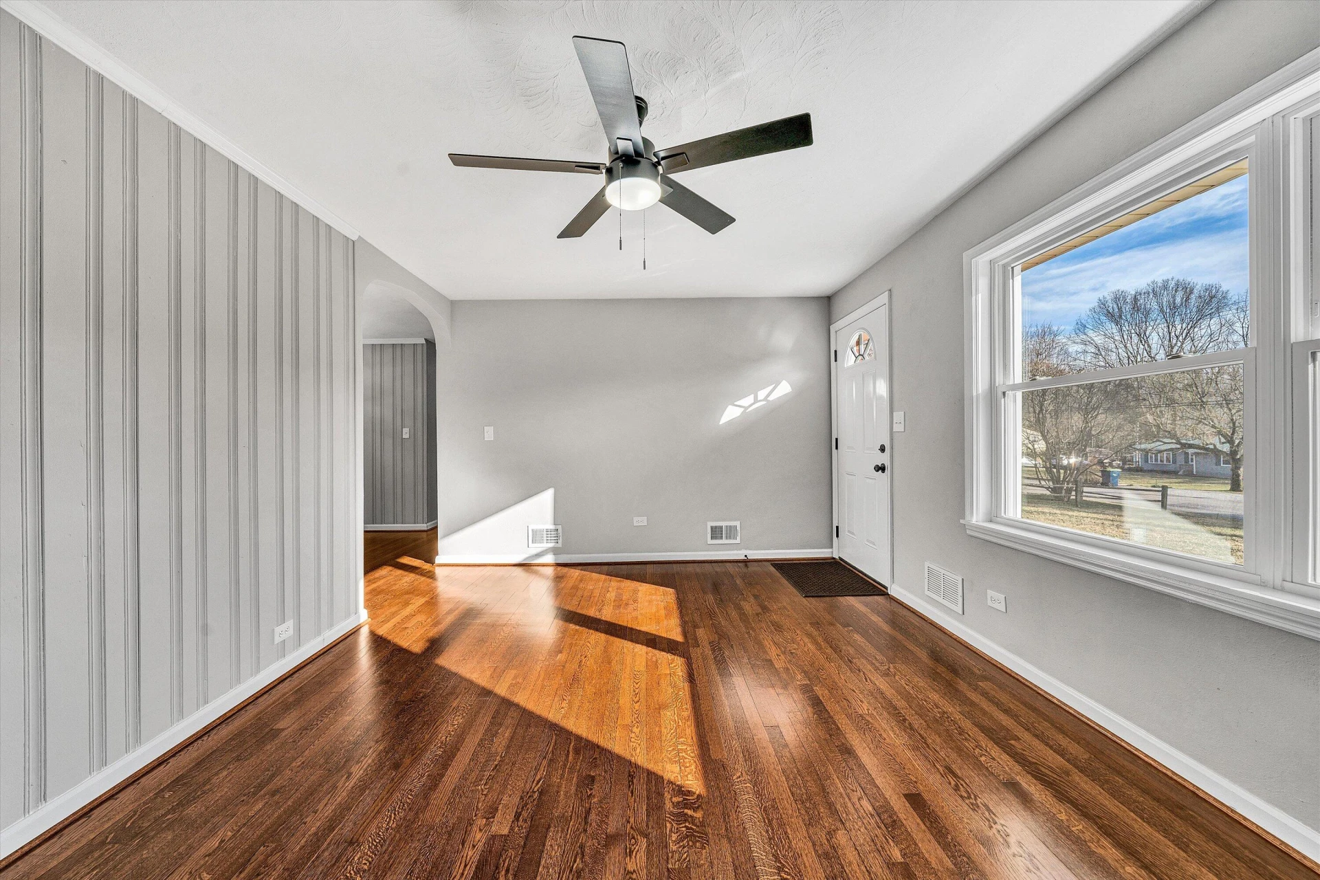 1612 Bell Town RD - Photo 4