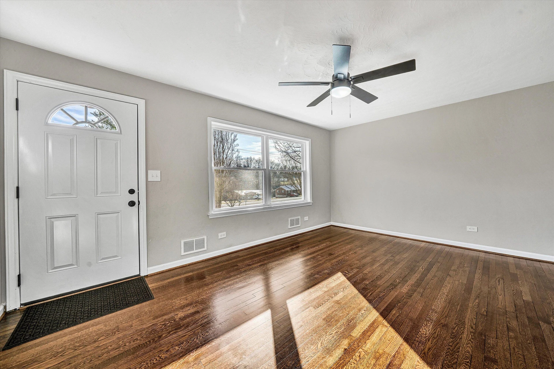 1612 Bell Town RD - Photo 8