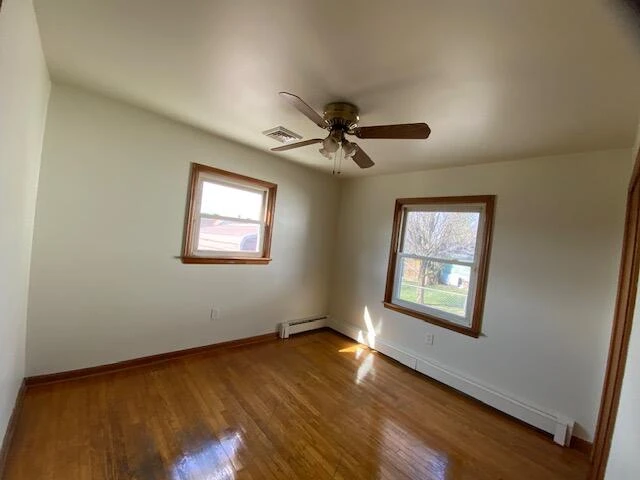 1910 Mercer AVE - Photo 11