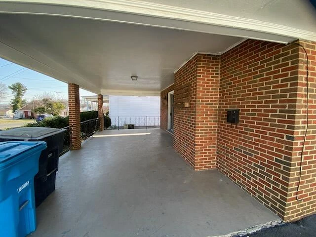 1910 Mercer AVE - Photo 12