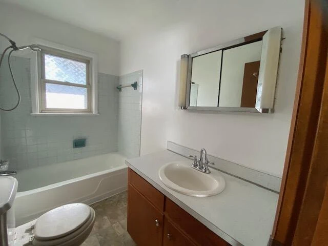 1910 Mercer AVE - Photo 5