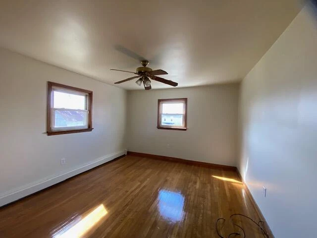 1910 Mercer AVE - Photo 9