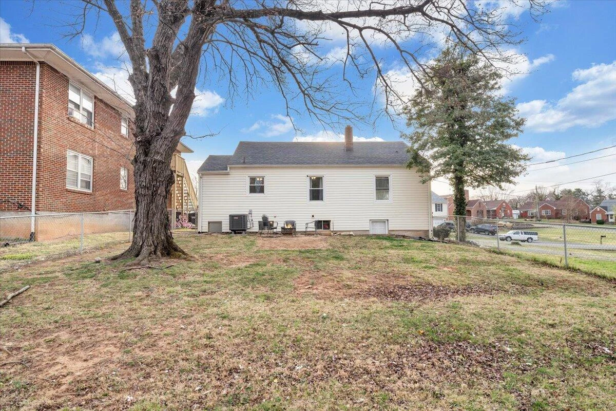 3358 Brandywine AVE - Photo 32