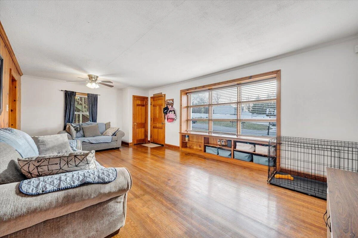 3358 Brandywine AVE - Photo 6