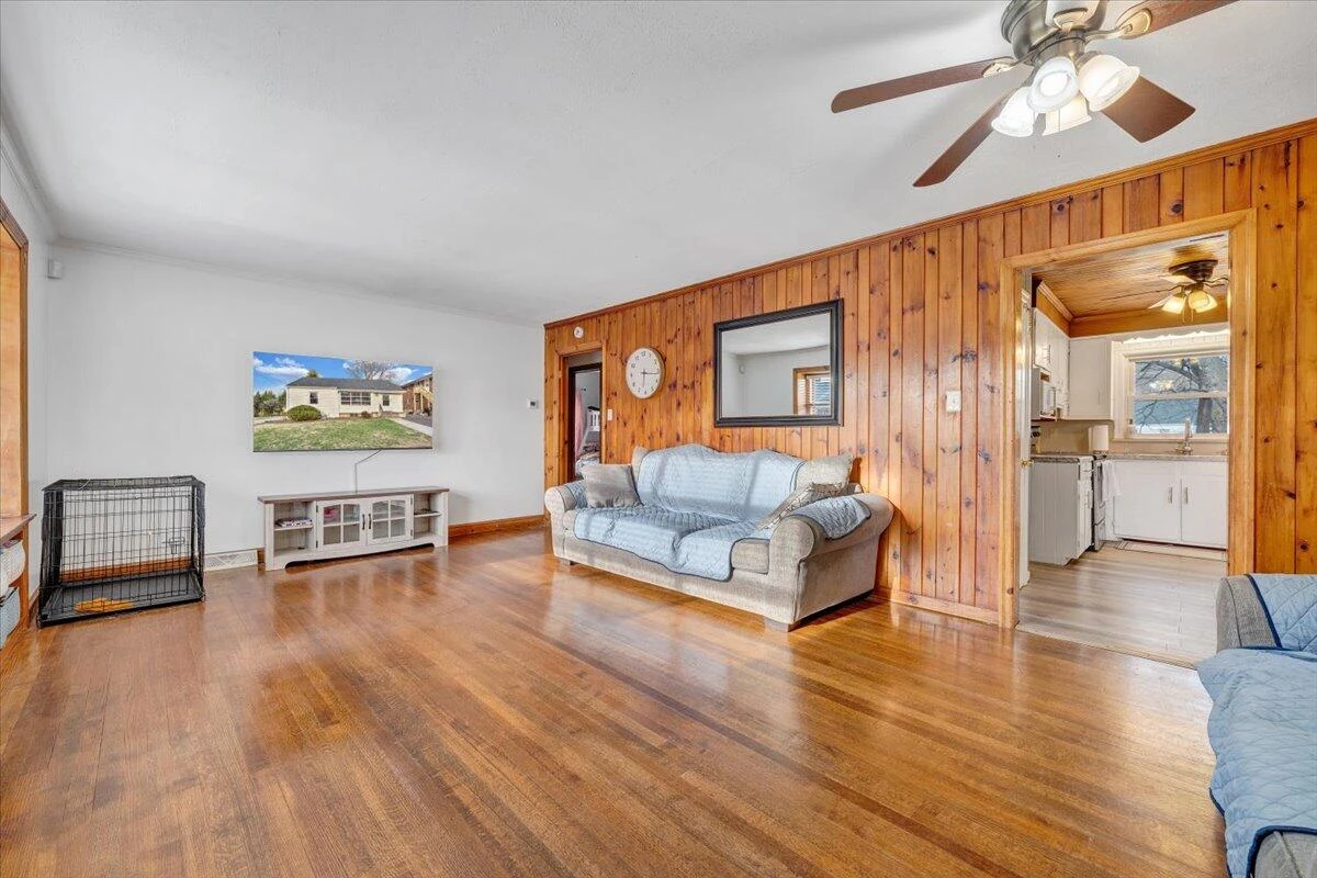 3358 Brandywine AVE - Photo 7