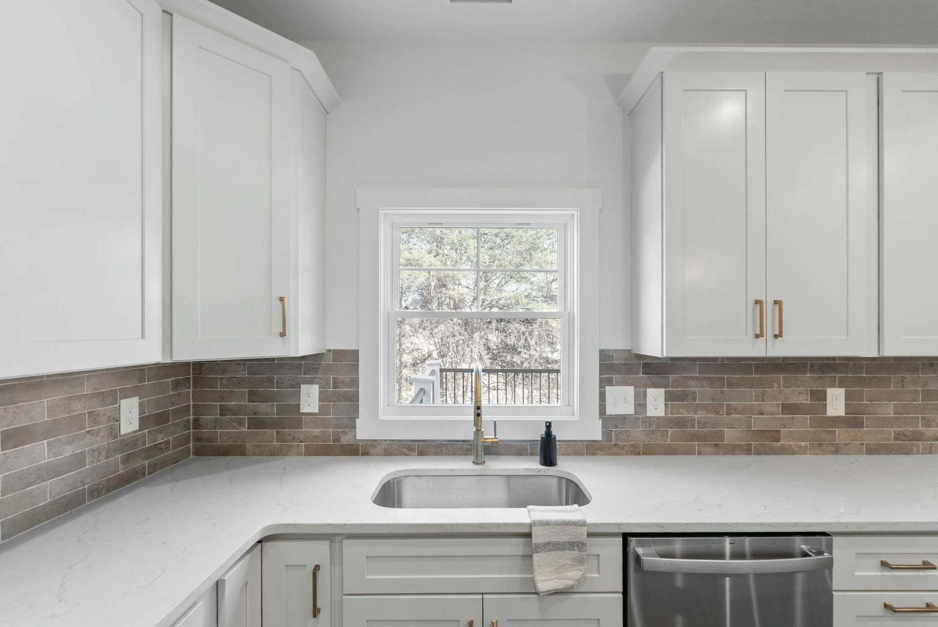 105 Peach Tree CT - Photo 17