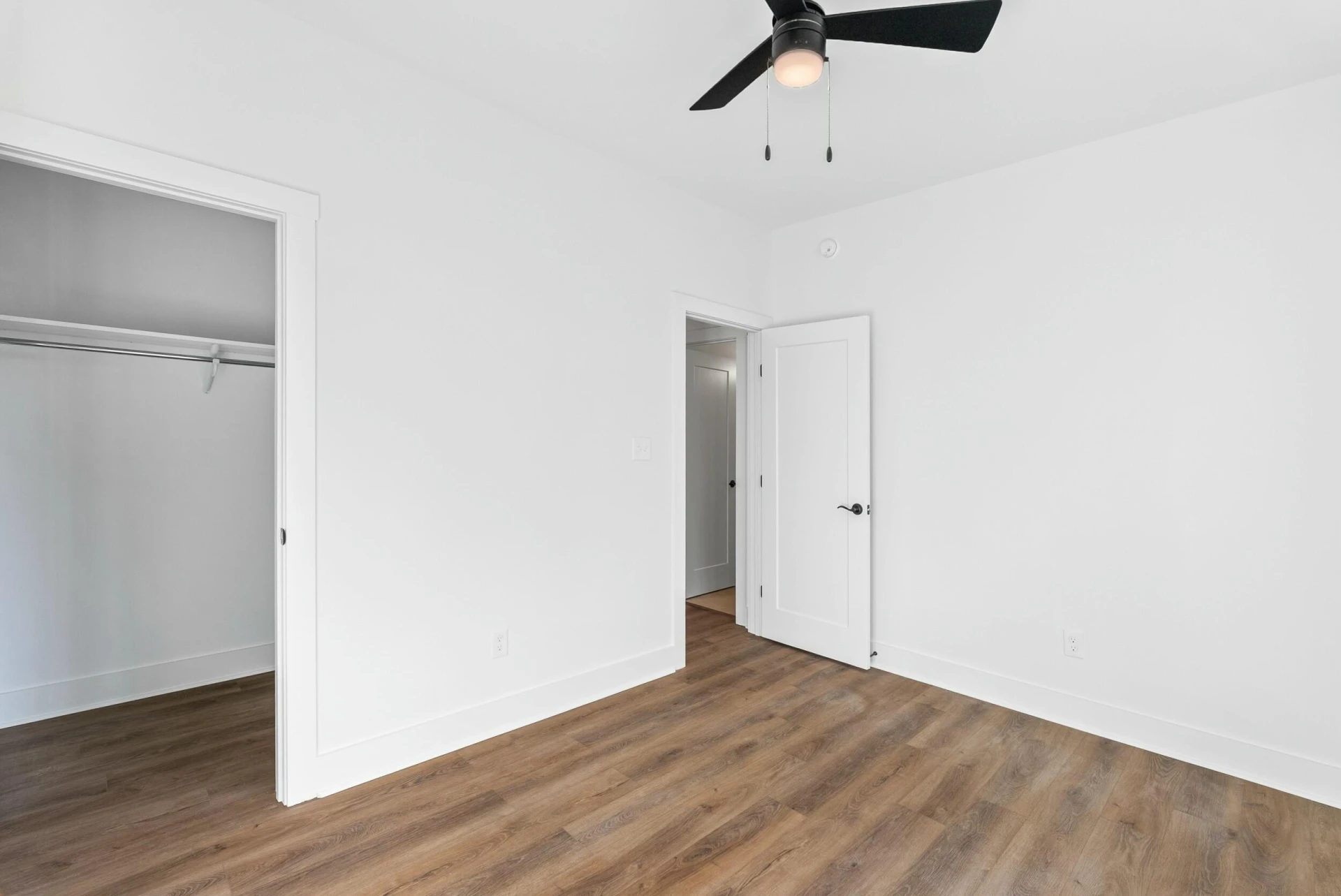 105 Peach Tree CT - Photo 31