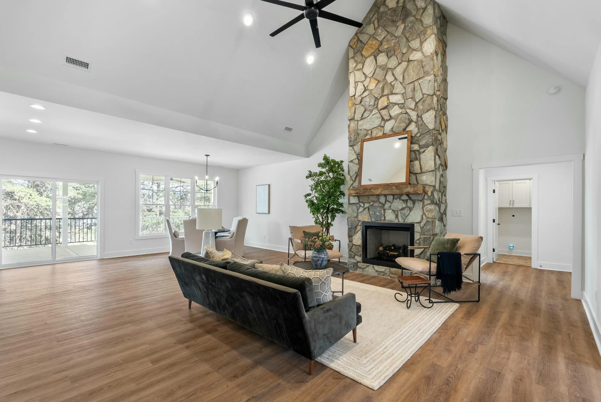 105 Peach Tree CT - Photo 7