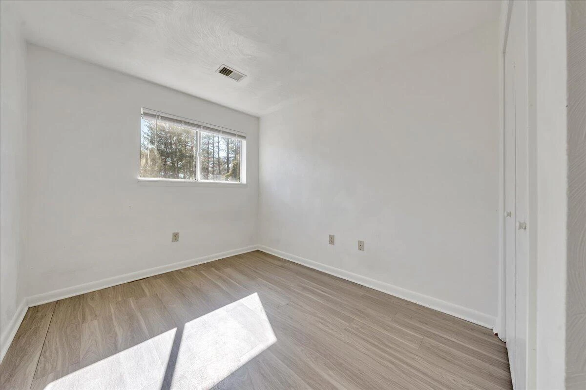 1215 Progress ST #D - Photo 14