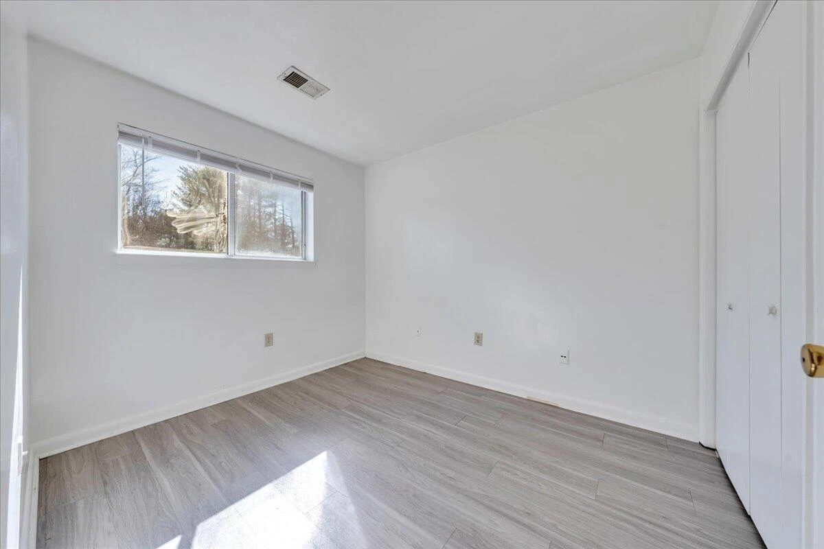 1215 Progress ST #D - Photo 17