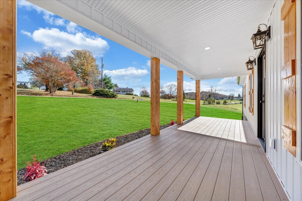 1211 Mill Iron RD - Photo 2
