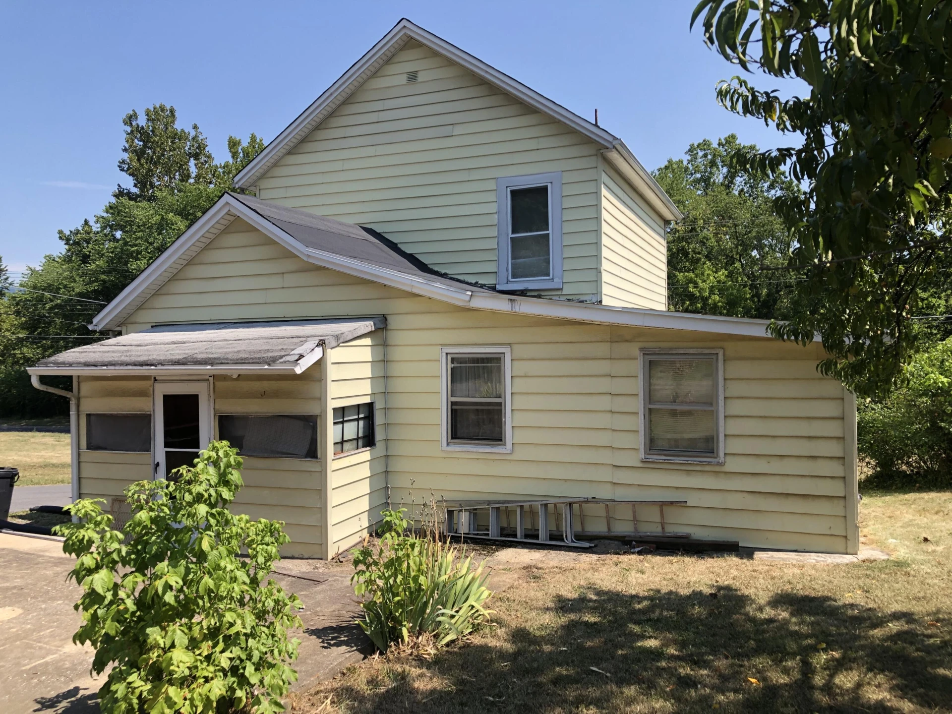 637 Verge ST - Photo 5