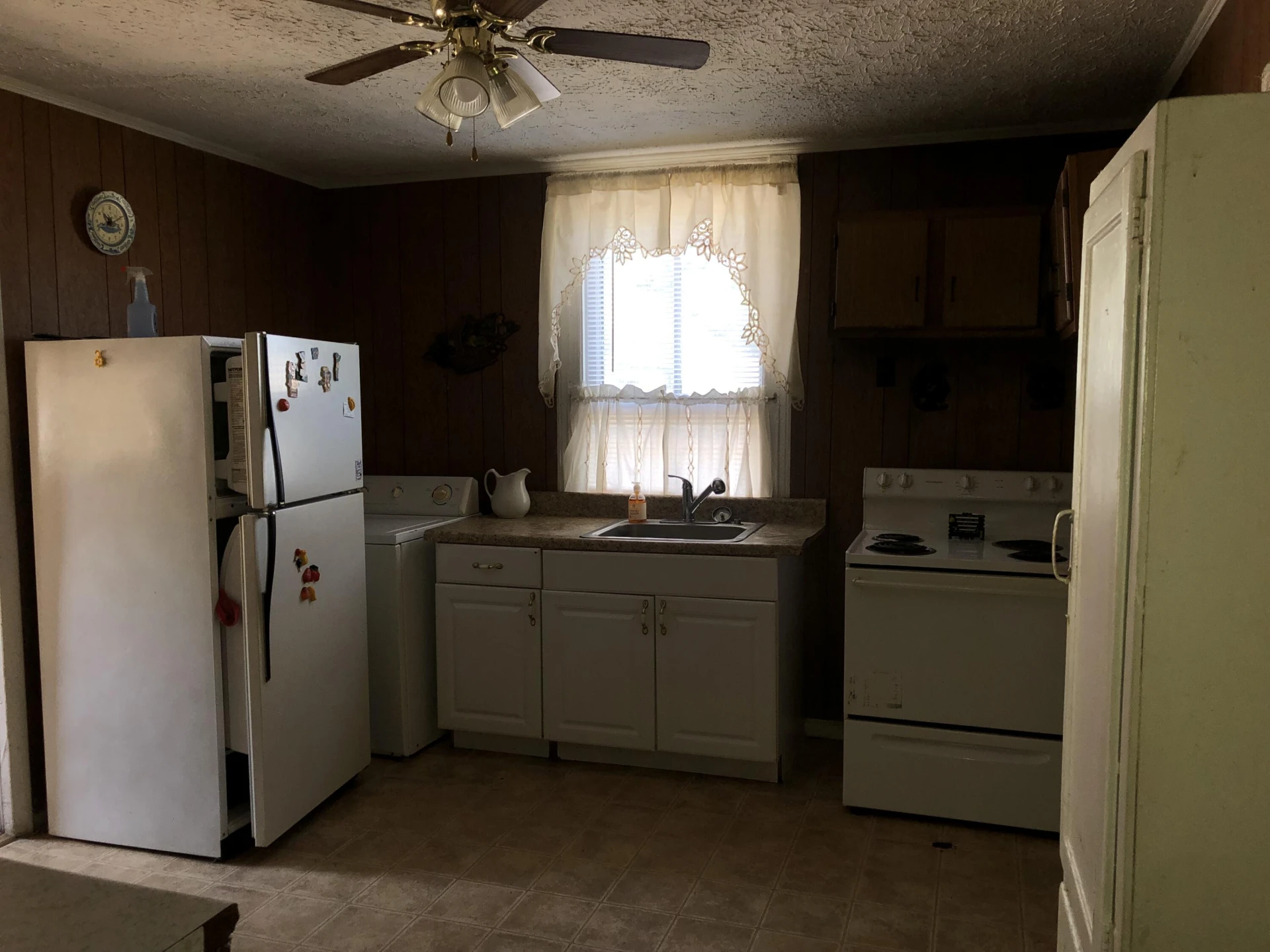 637 Verge ST - Photo 9