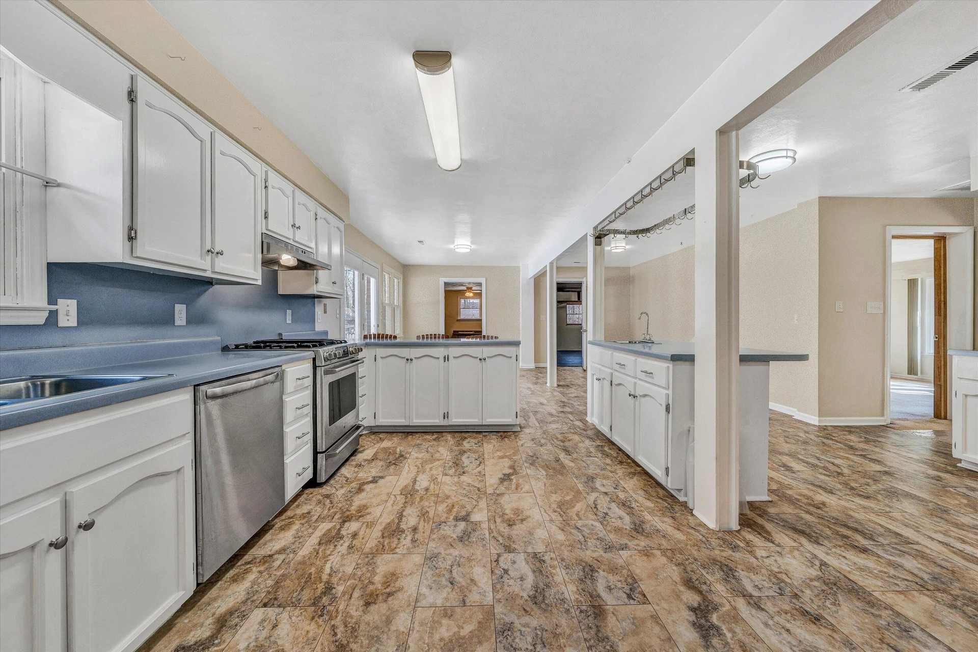 1427 Truman Hill RD - Photo 14