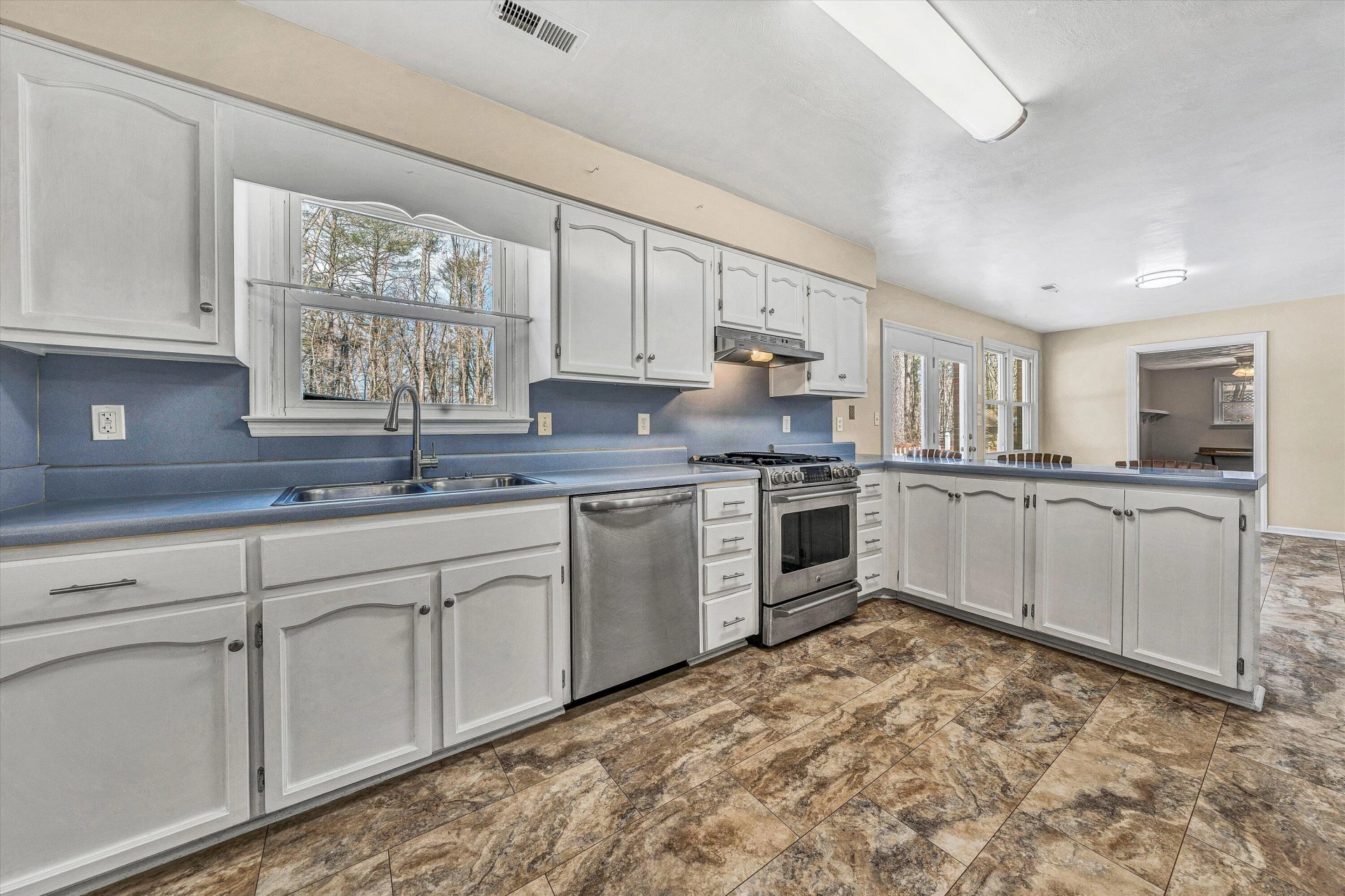 1427 Truman Hill RD - Photo 15