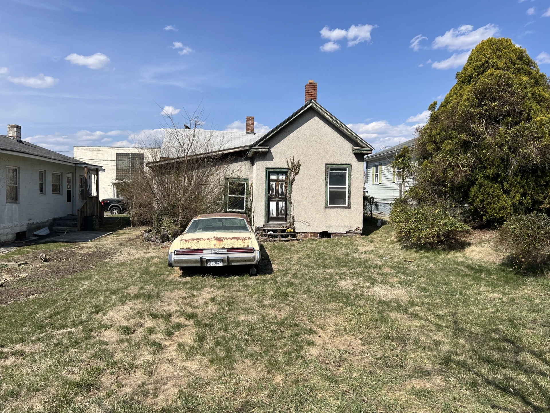 321 Pine ST - Photo 17