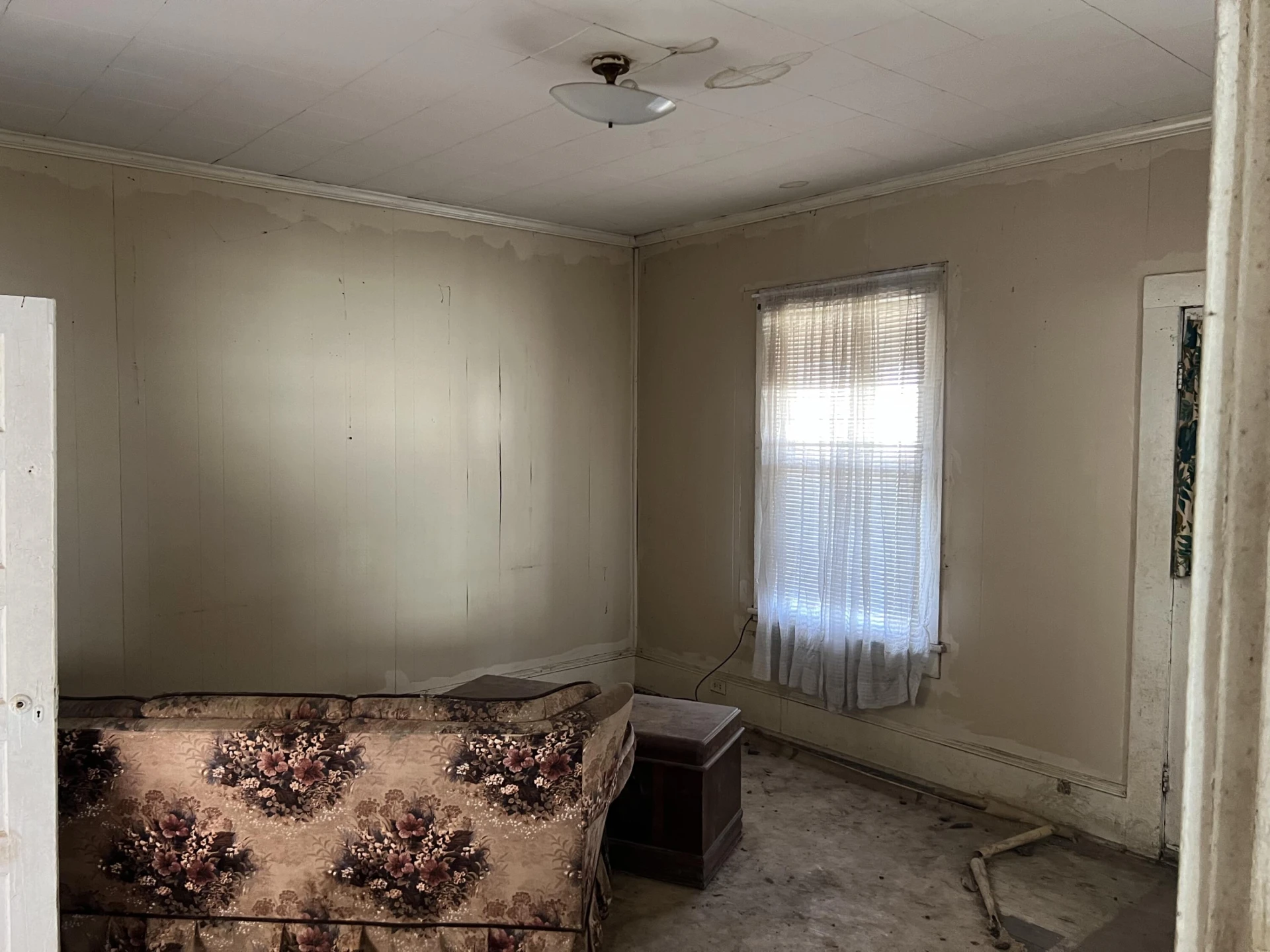 321 Pine ST - Photo 7