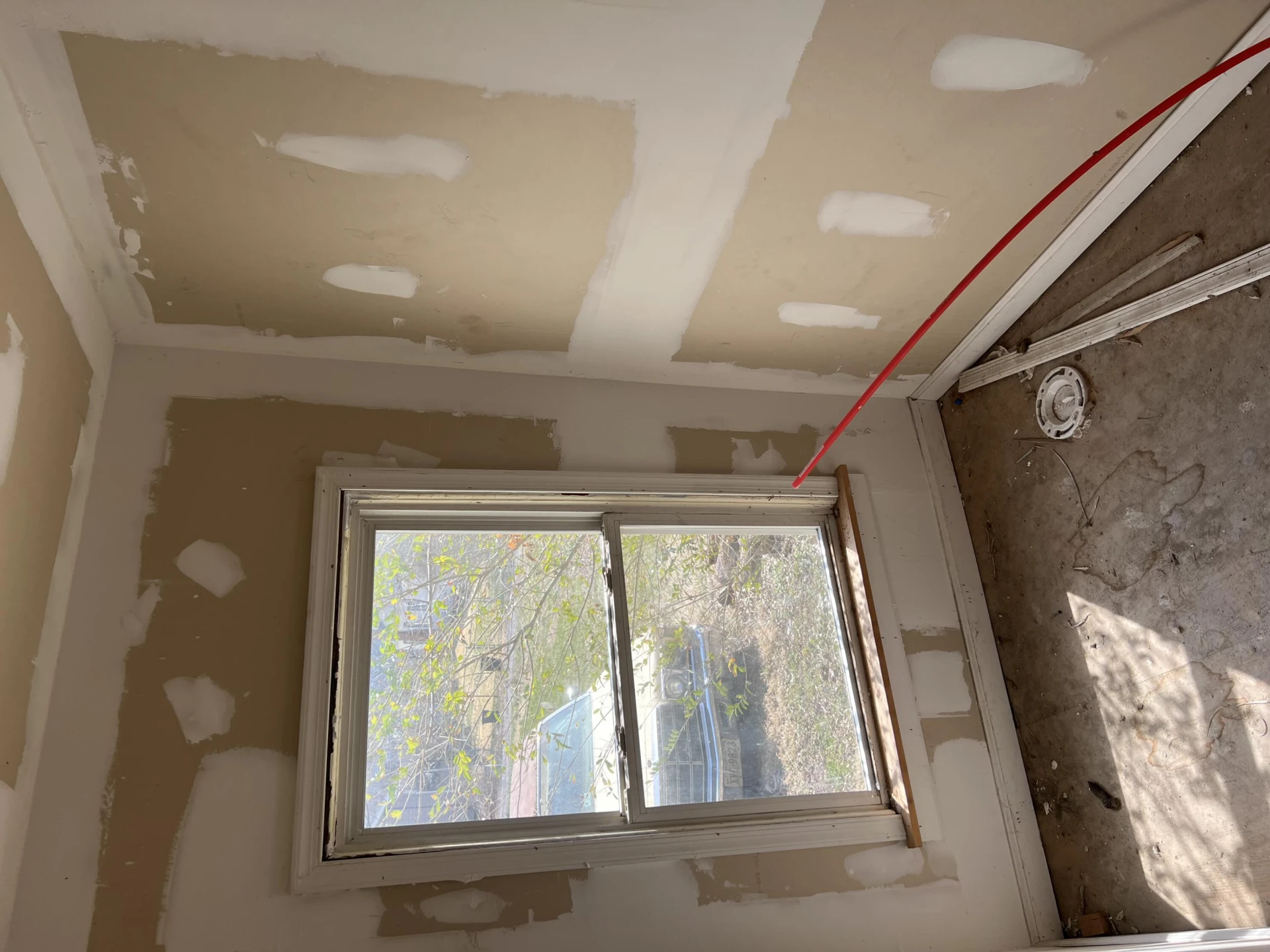 321 Pine ST - Photo 9