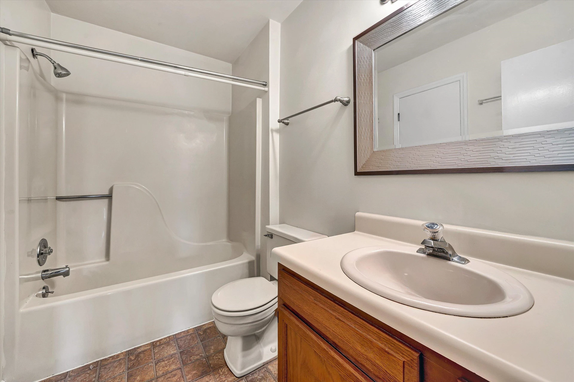 3339 Forest Ridge RD - Photo 12