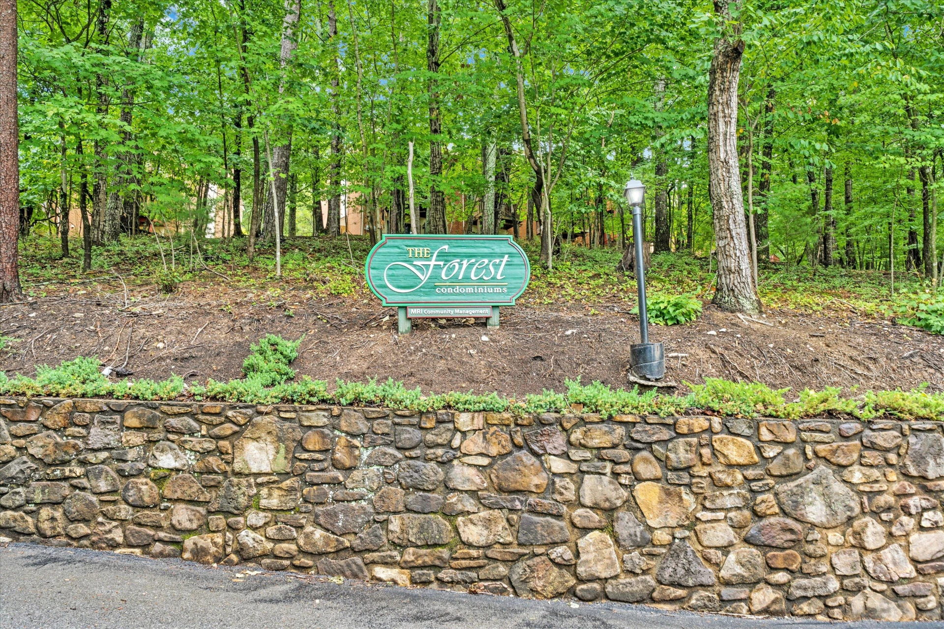 3339 Forest Ridge RD - Photo 2