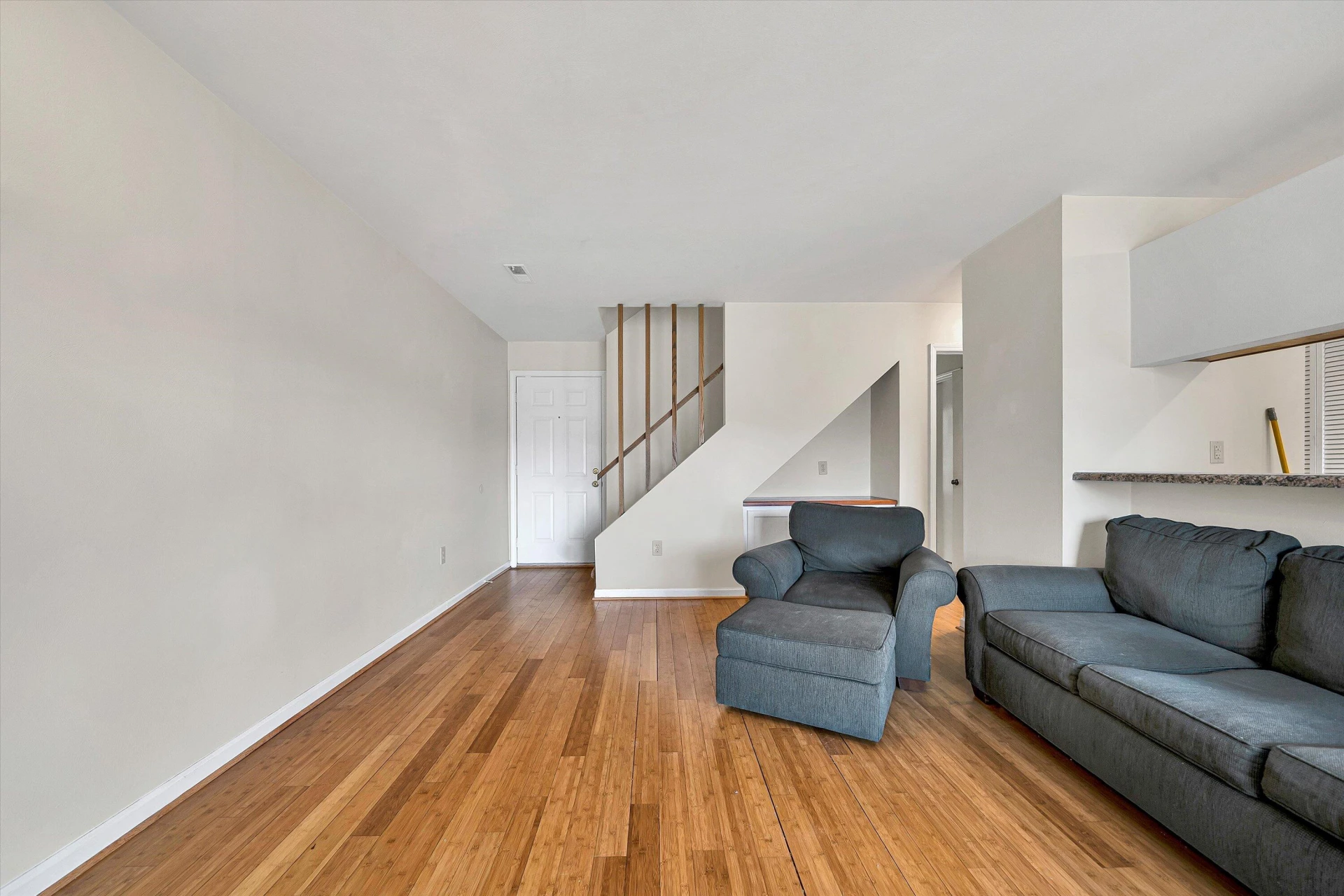 3339 Forest Ridge RD - Photo 3