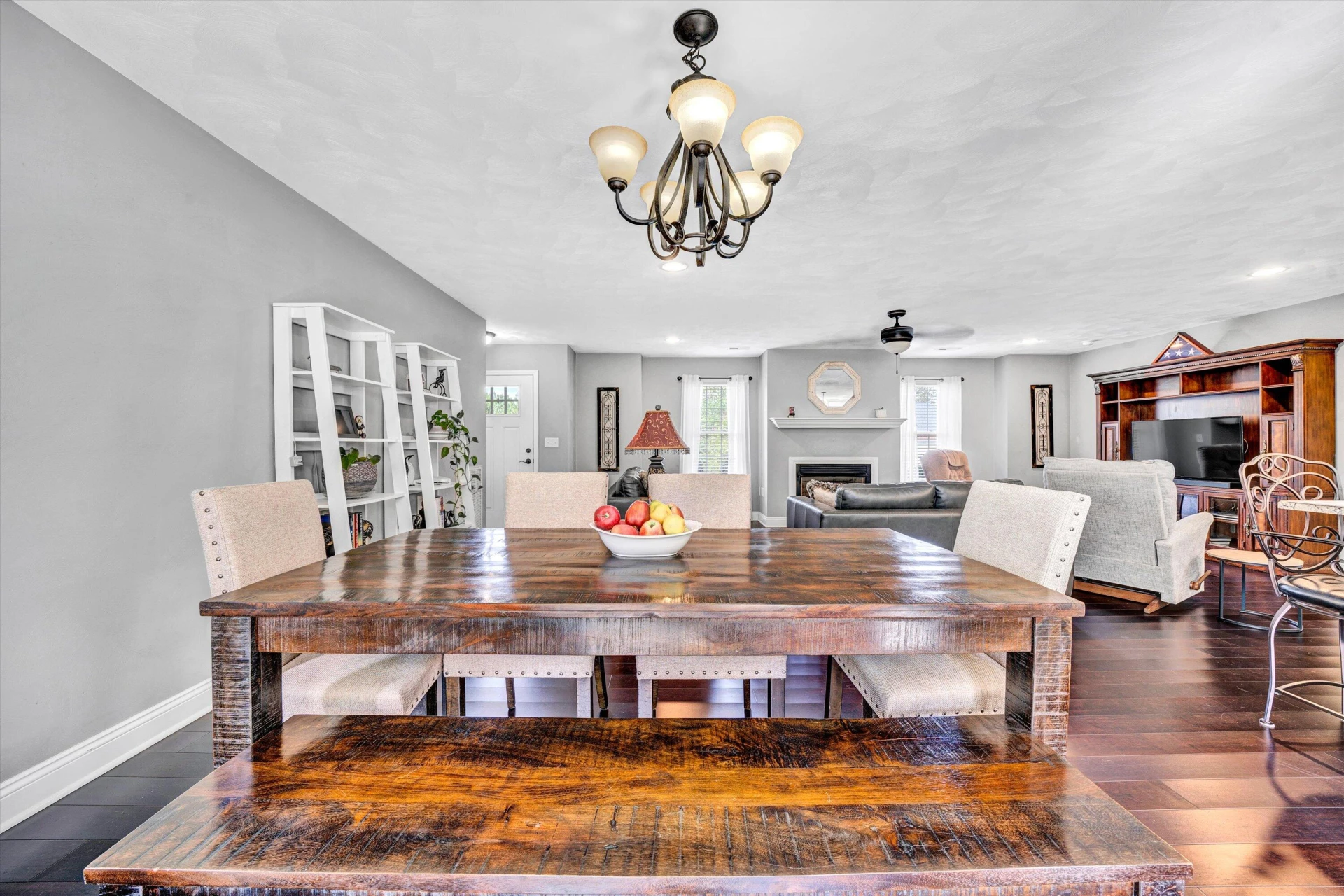 700 Bradford CIR - Photo 12