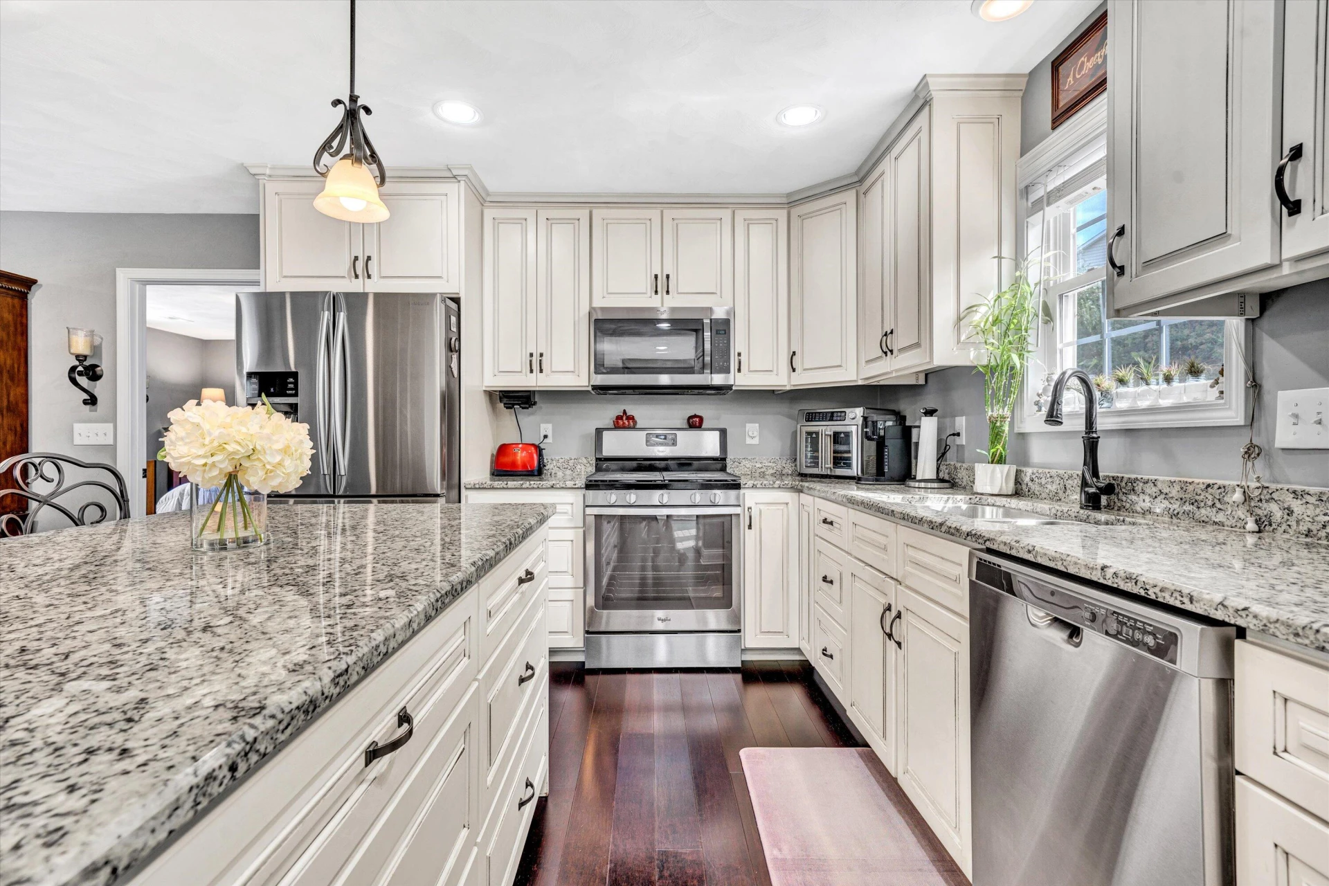 700 Bradford CIR - Photo 13