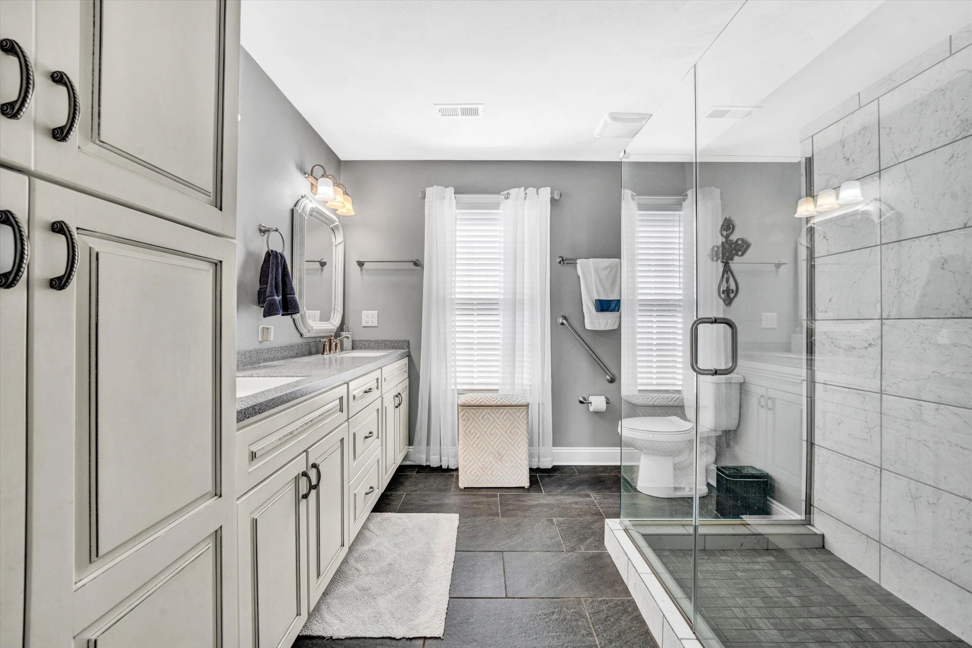 700 Bradford CIR - Photo 18