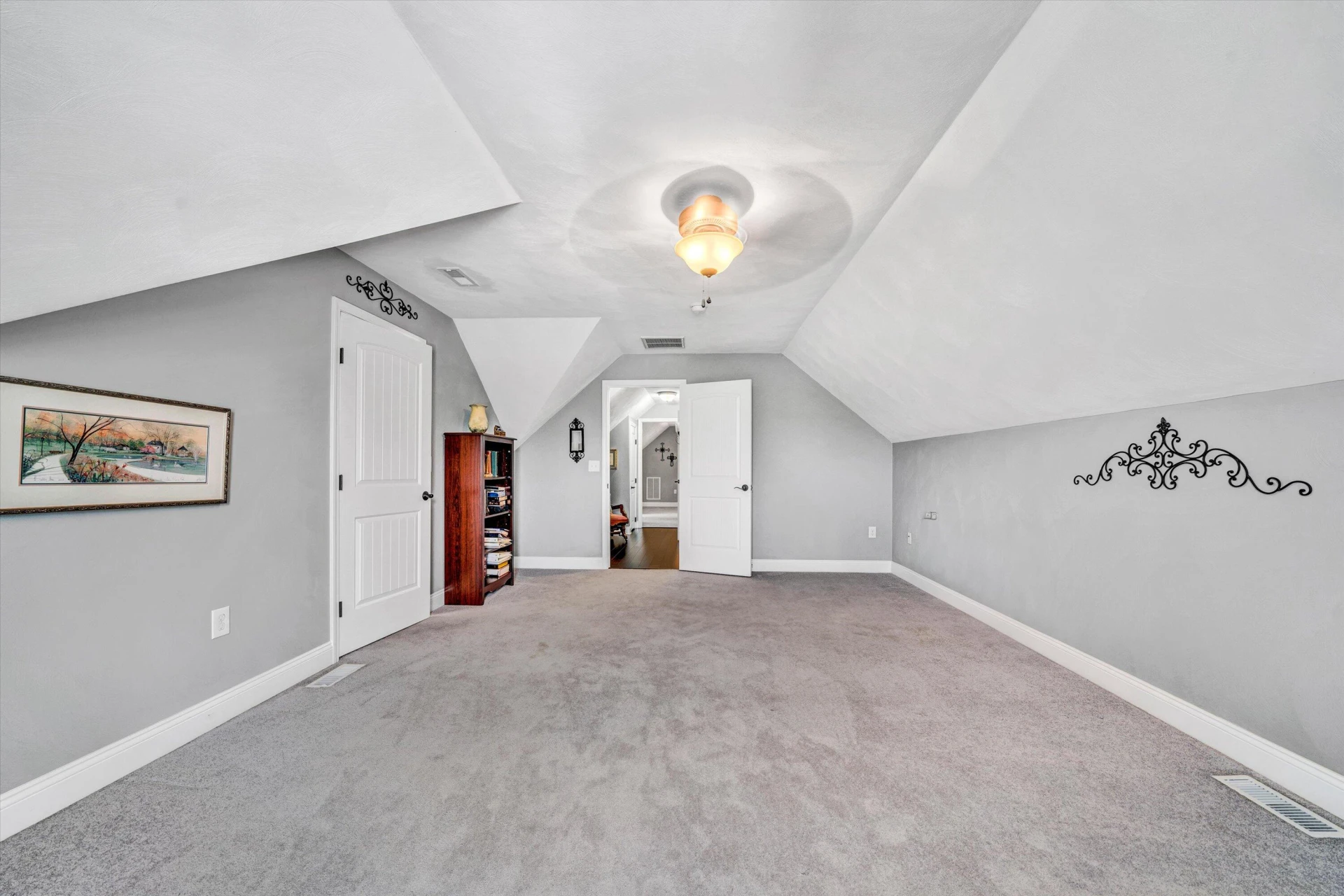 700 Bradford CIR - Photo 25