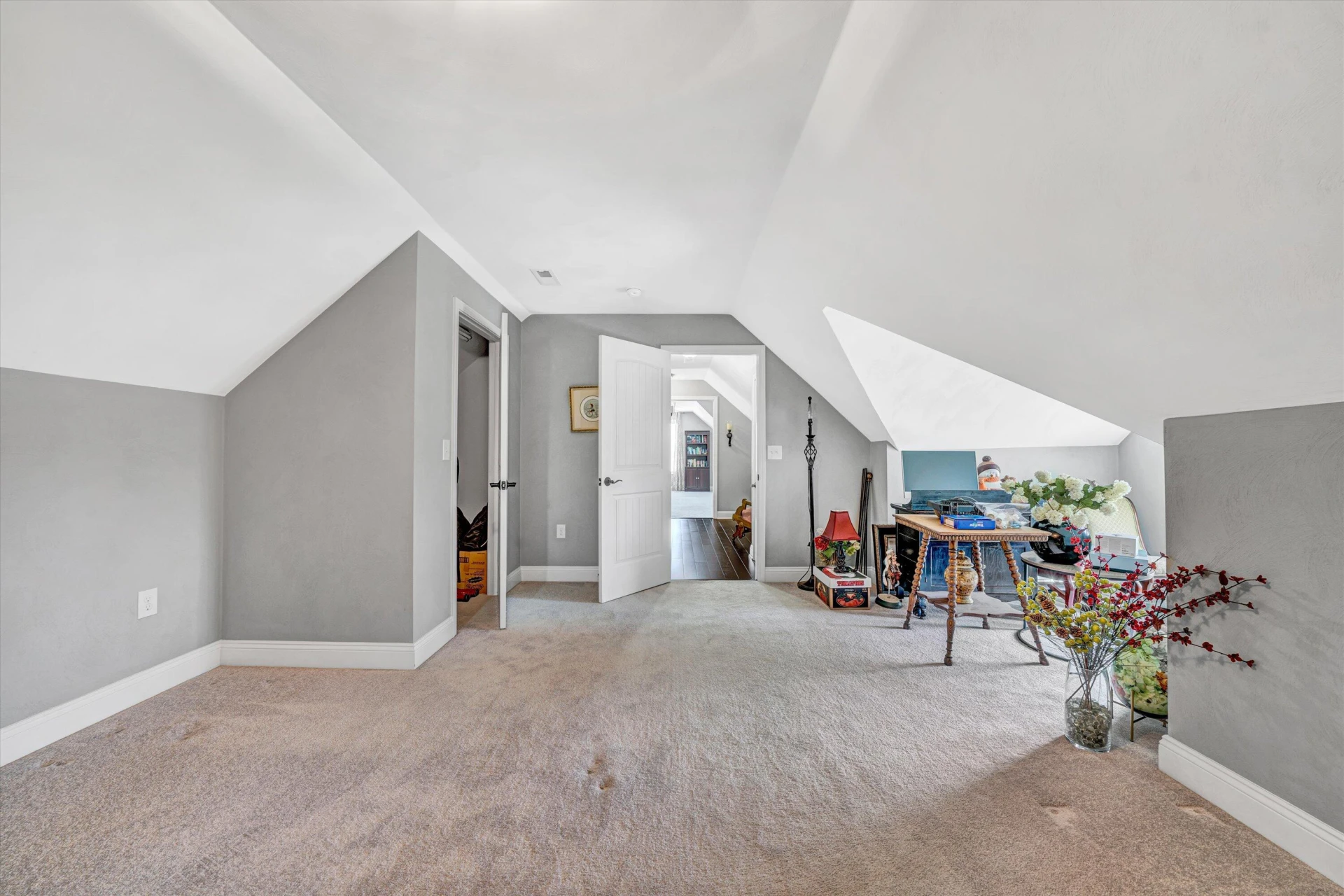 700 Bradford CIR - Photo 29