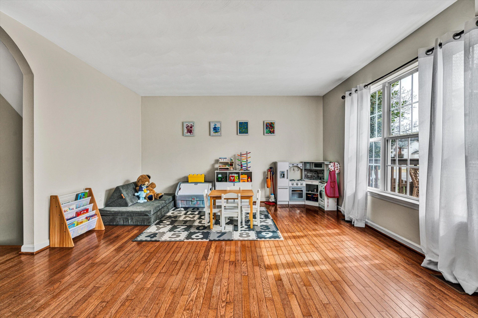 5917 Monet DR - Photo 10