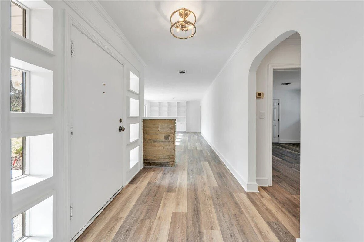 2104 Deyerle RD - Photo 31