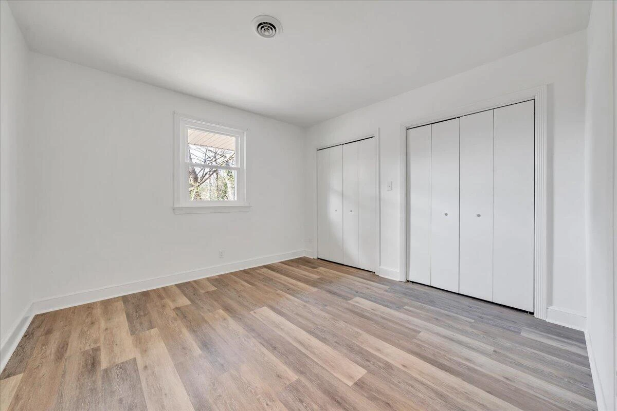 2104 Deyerle RD - Photo 33