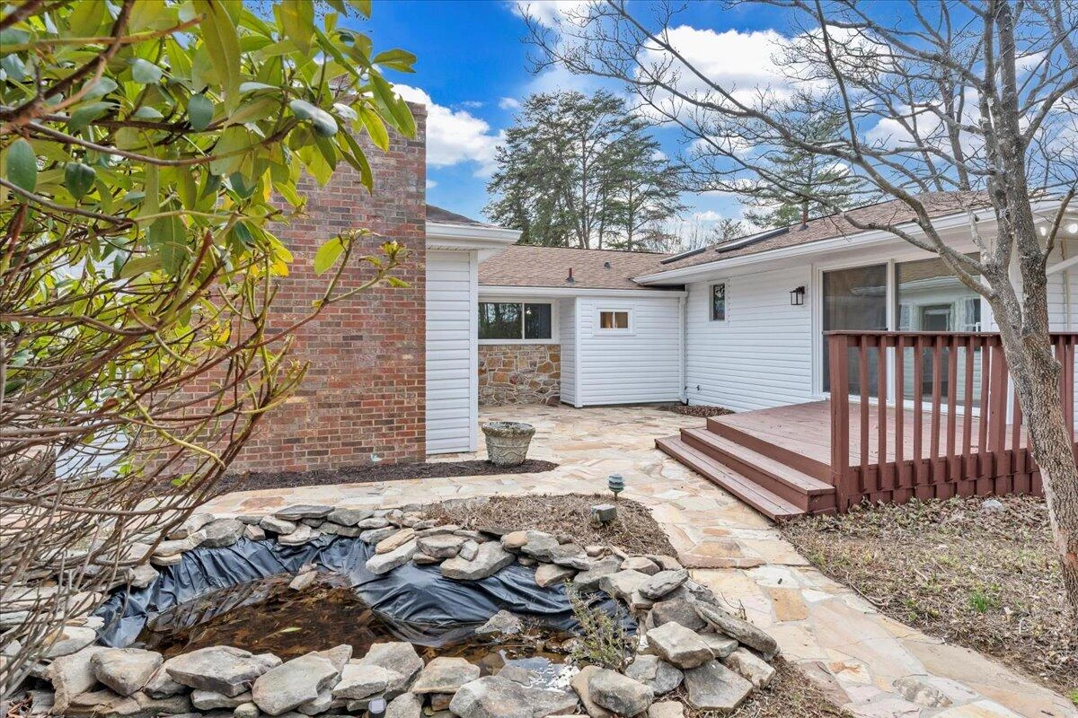 2104 Deyerle RD - Photo 47