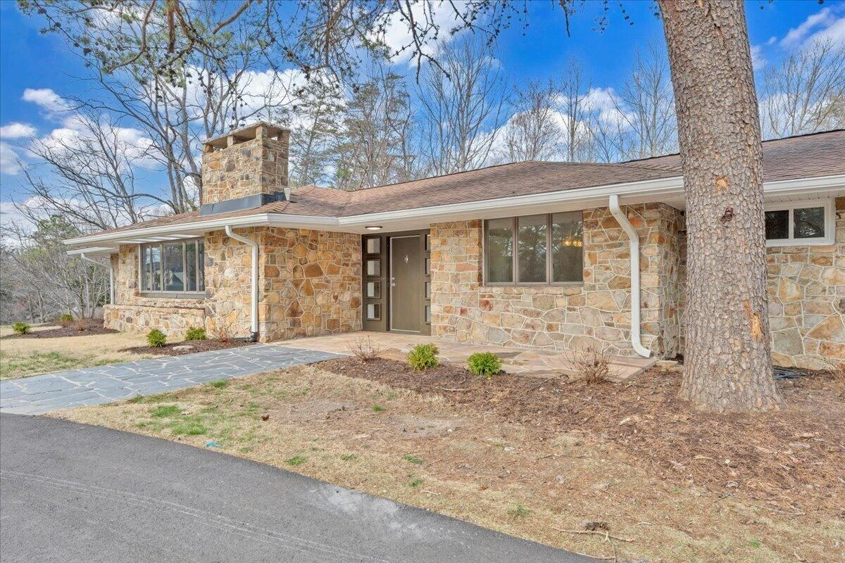 2104 Deyerle RD - Photo 50