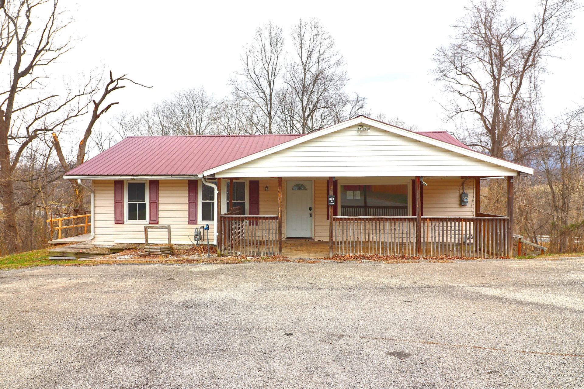 715 Giles ST