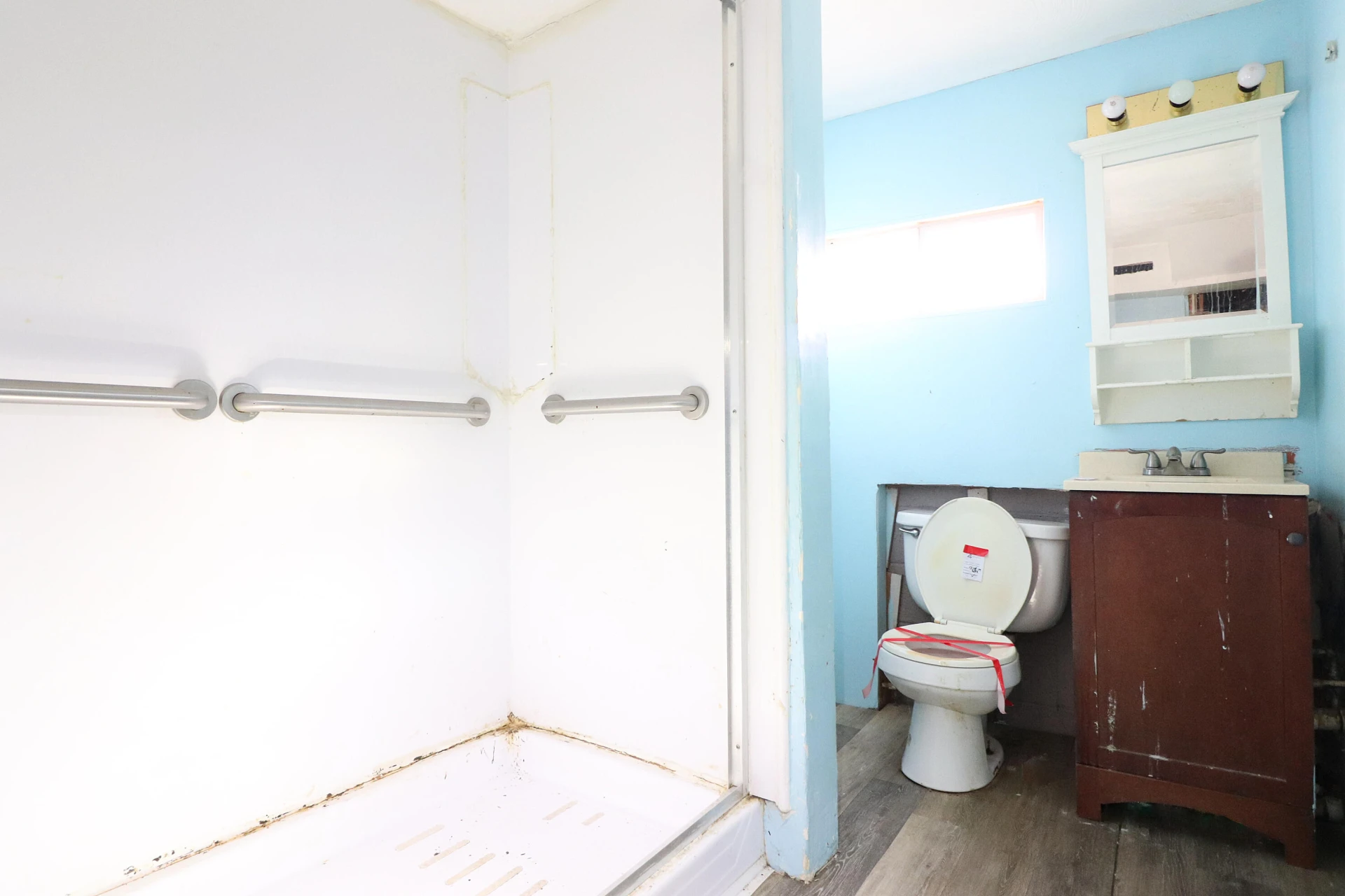715 Giles ST - Photo 14
