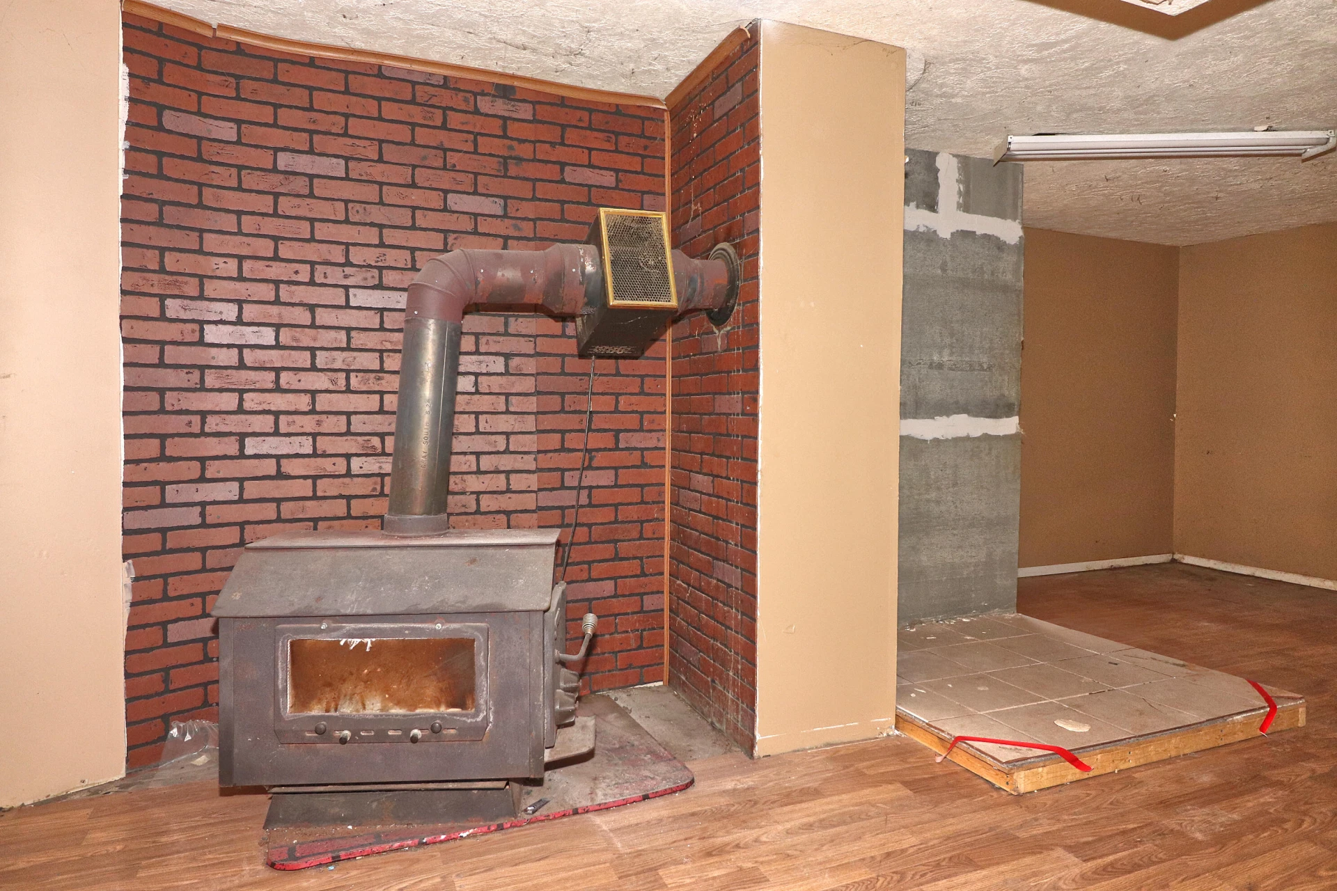 715 Giles ST - Photo 15